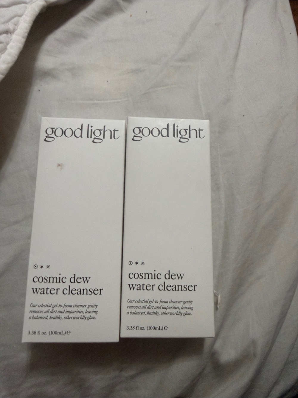 Cosmic Dew Water Cleanser - White